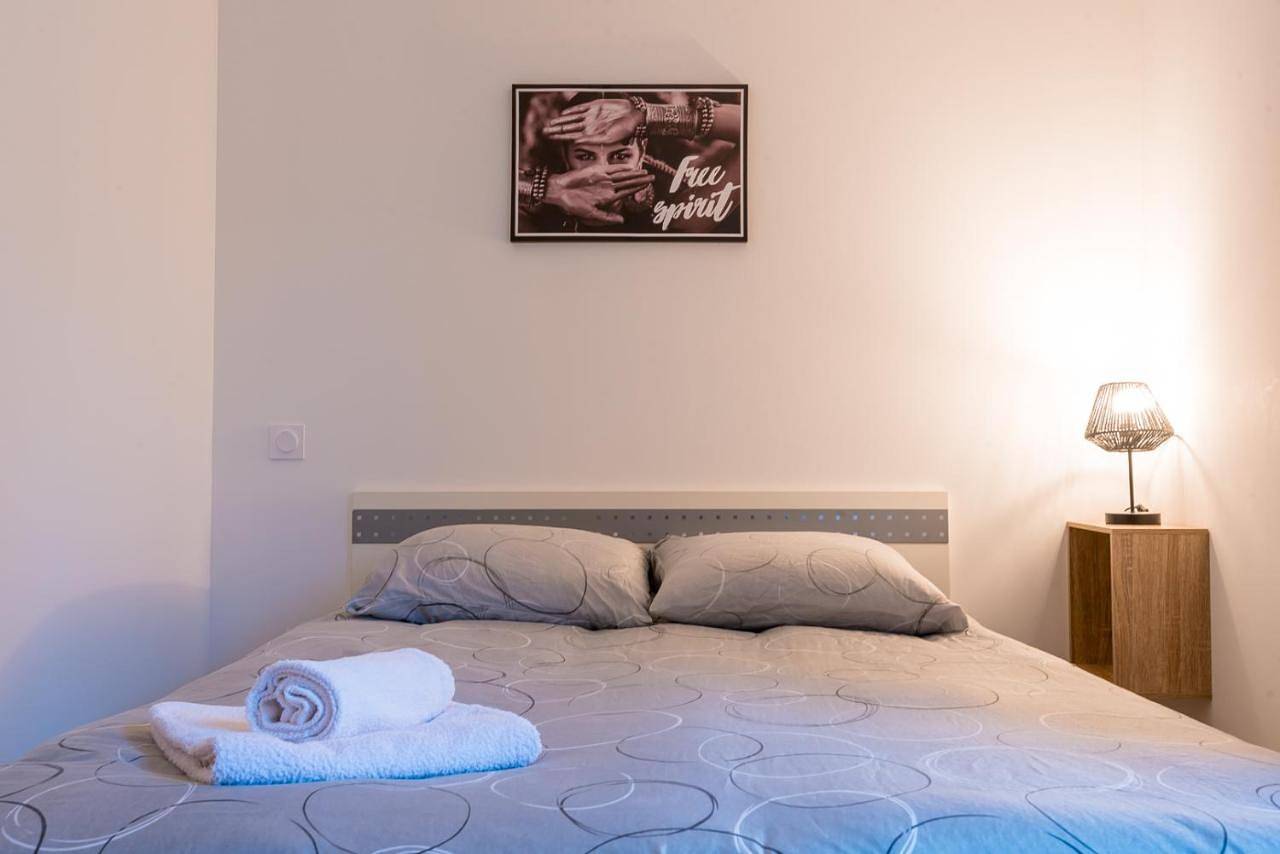 Appartement entier, One-Bedroom Apartment in Les Rairies, Vallée de la Loire