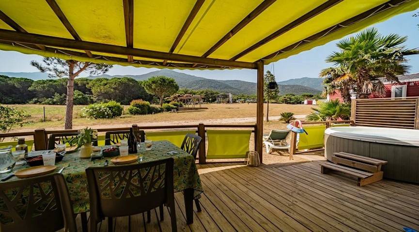 Mobil home pour 6 personnes, avec jacuzzi et bassin pour enfant à Laroque-des-Albères - 4