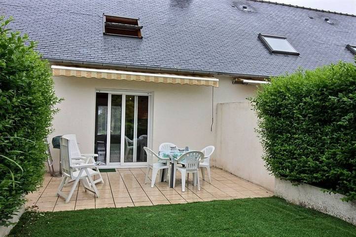 Gîte pour 4 personnes, avec jardin à Saint-Quay-Perros - 3