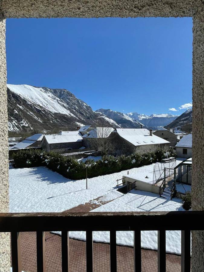 Appartement de vacances pour 4 personnes, avec piscine ainsi que bassin pour enfant et vue