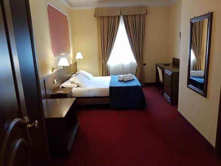 Hotel für 2 Personen, mit Terrasse und Ausblick - 1