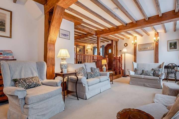Cottage for 8 people, with garden, with pets in Eastbourne