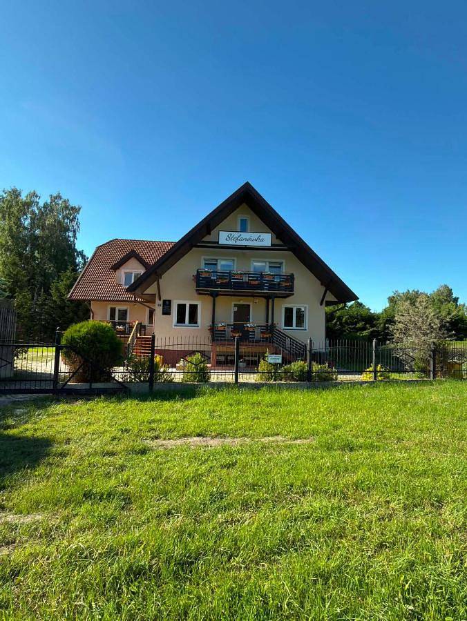 Domek letniskowy dla 16 osób, z Balkon i Taras oraz Ogród i Widok na jezioro w Mamry