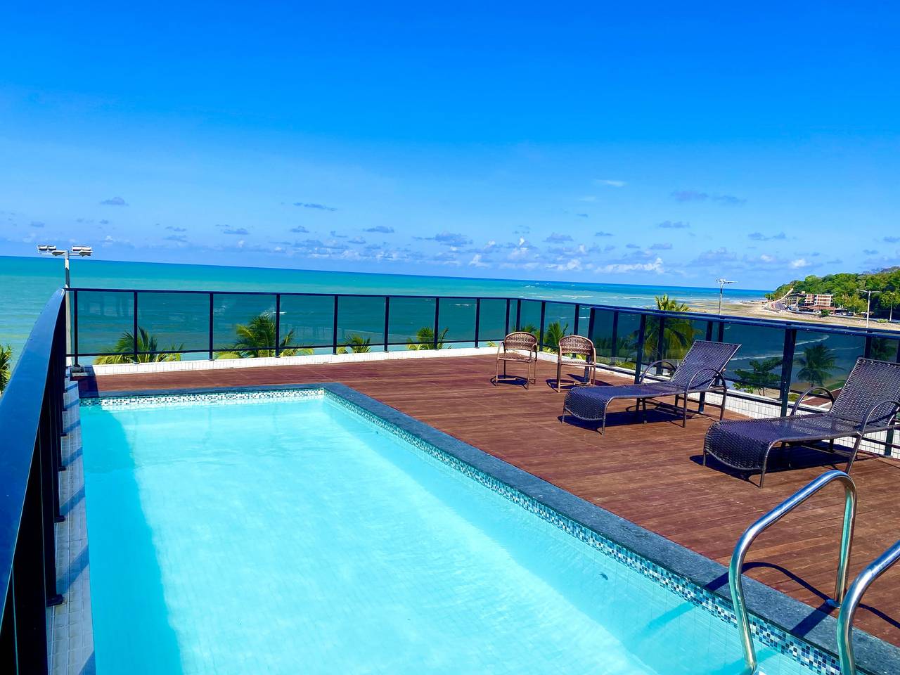 Geheel appartement, Vakantieappartement voor 3 personen met balkon in Cabo Branco, João Pessoa (gemeente)