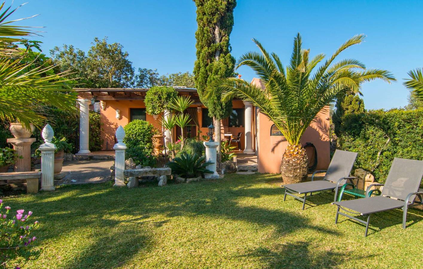 Apartment mit Meerblick, Terrasse und AC, 2 km zum Strand in Capdepera, Mallorca Osten