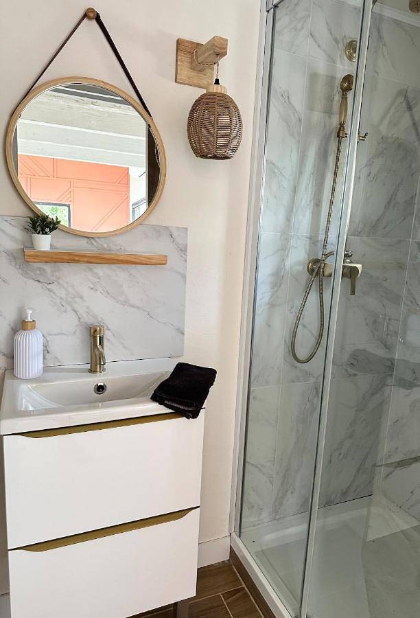 Location de vacances pour 2 personnes, avec terrasse et piscine à Caumont-sur-Durance - 3