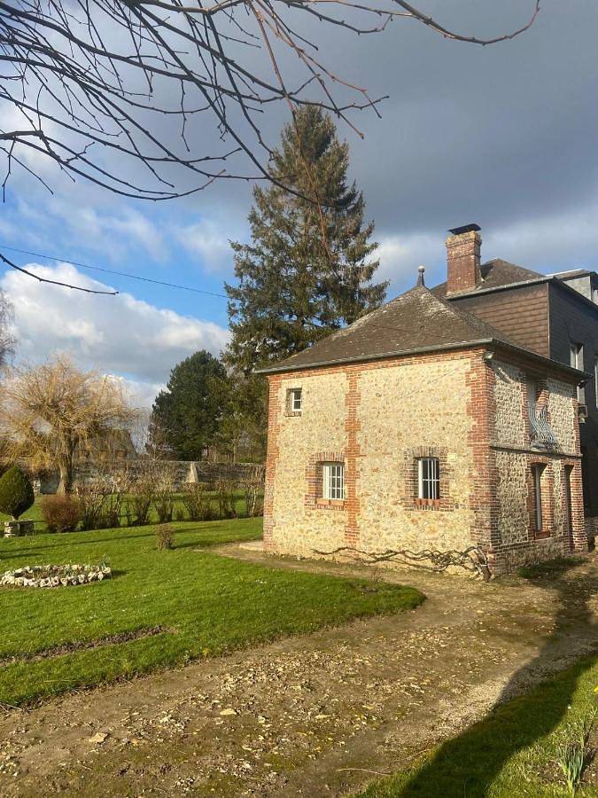 Ferienwohnung für 2 Personen, mit Terrasse und Garten sowie Ausblick in Honfleur