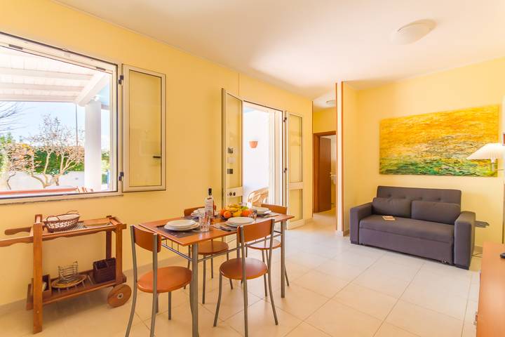 Location de vacances pour 5 personnes, avec piscine, animaux acceptés à Torre Dell'orso - 4