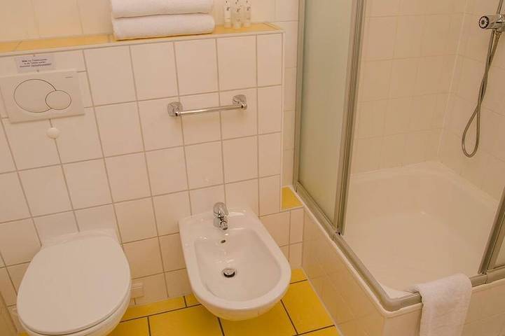Ferienwohnung für 2 Personen, mit Terrasse in Gimmeldingen - 3