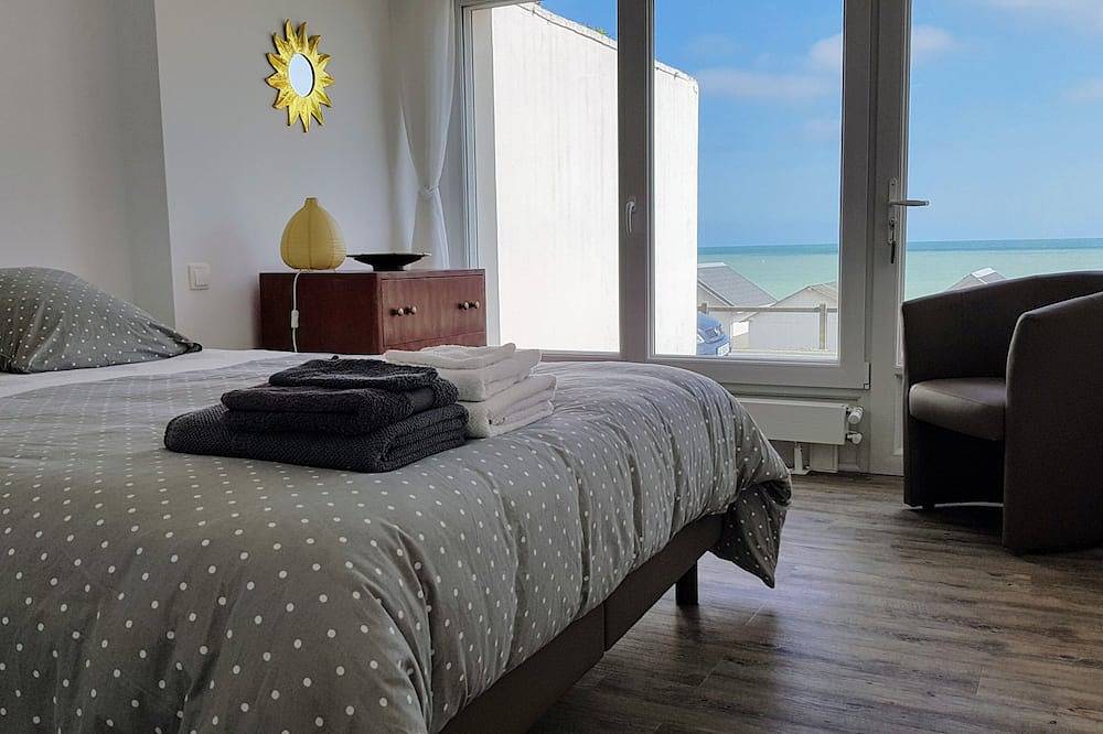 Villa 10 pers • Spa & Sea view - Direct access to Sword Beach, Luc-sur-Mer in Luc-sur-Mer, Caen region