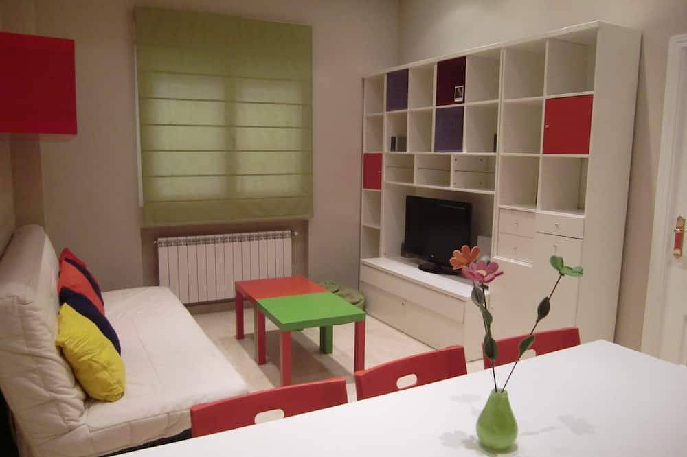 Entire apartment, Delightful Tourist Apartment near the center of Madrid in Tetuán, Madrid