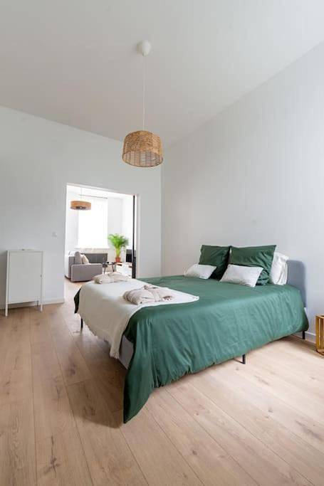 Appartement entier, One-Bedroom Apartment in Lille, Région de Lille