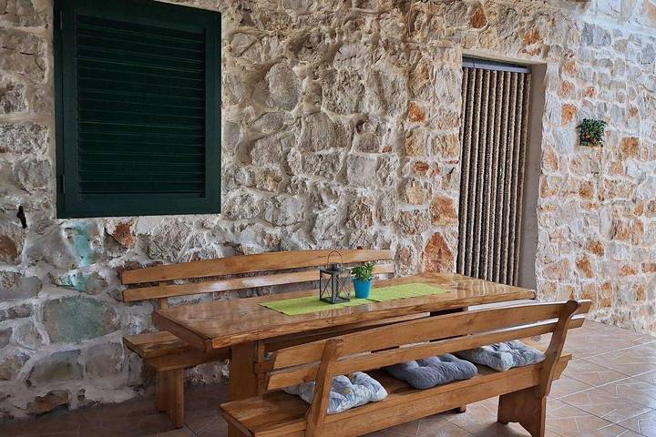 Ferienhaus für 5 Personen, mit Balkon/Terrasse in Tkon