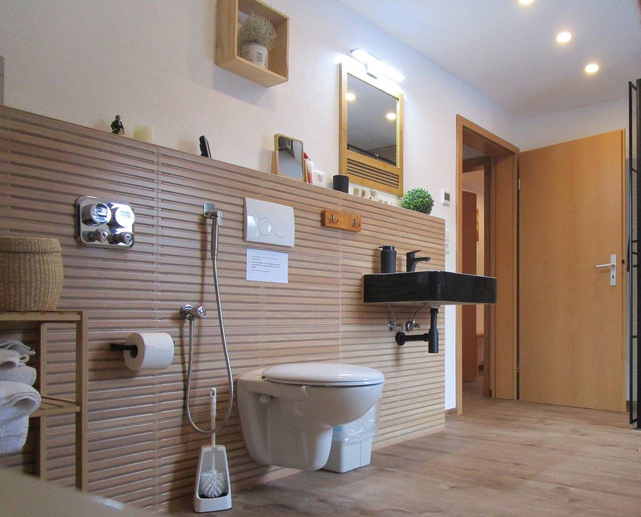 Ganze Wohnung, Apartment „Unit 1“ mit Bergblick, Privatgarten und Wlan in Bärenstein, Erzgebirge