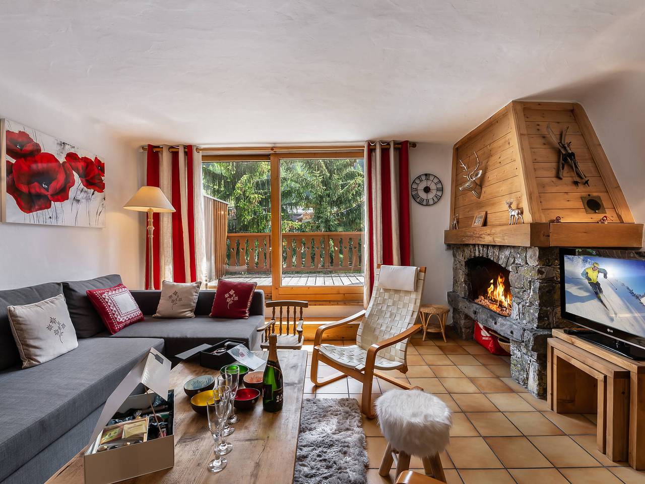 Family Chalet in Central Courchevel le Praz - Sleeps 8, Close to Slopes, South-Facing Terrace in Le Praz, Saint-Bon-Tarentaise