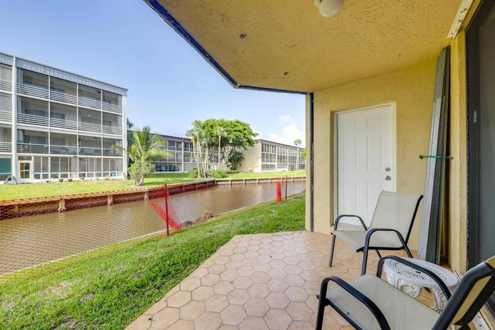Ferienwohnung für 4 Personen, mit Pool und Ausblick sowie Terrasse - 1