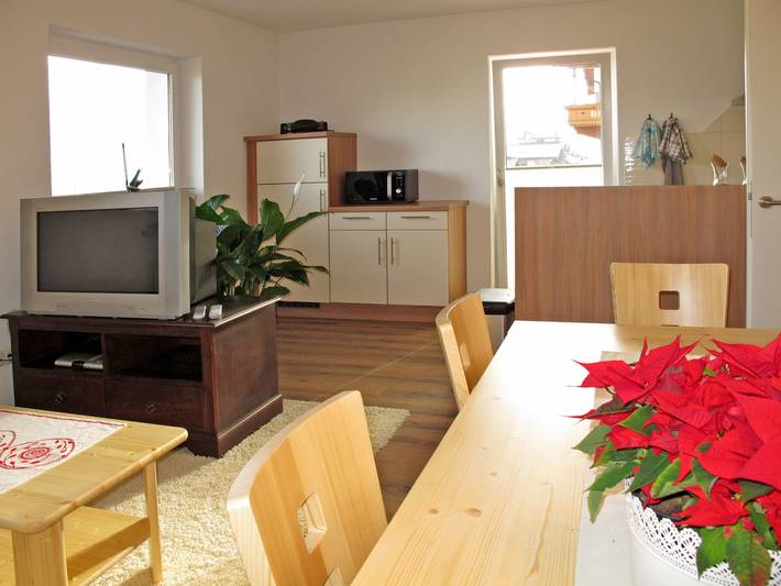 Ferienwohnung für 8 Personen, mit Terrasse und Garten im Zillertal - 4