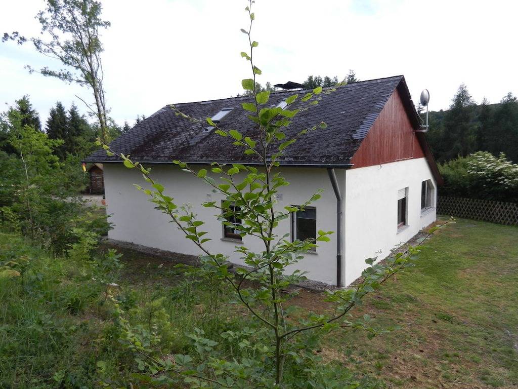 Hütte in Meiserich mit Schwimmbecken in Ulmen, Cochem-Zell