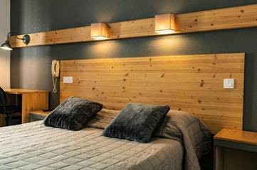 Hôtel pour 8 personnes, avec vue et terrasse dans Office De Tourisme Des Angles