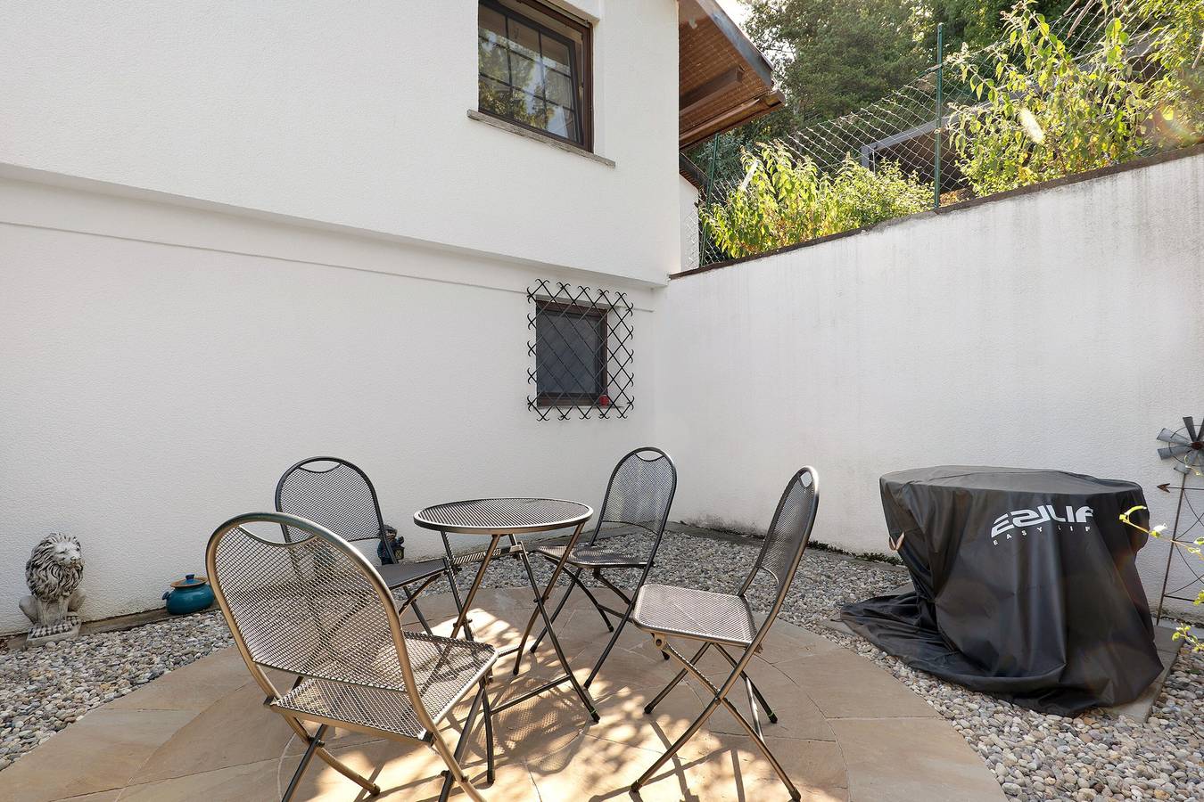Ganze Wohnung, Apartment „Bei den 2 Flüssen“ mit privatem Garten und Wlan in Remseck am Neckar, Landkreis Ludwigsburg