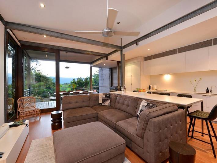 Villa for 8 people, with terrace in Port Douglas
