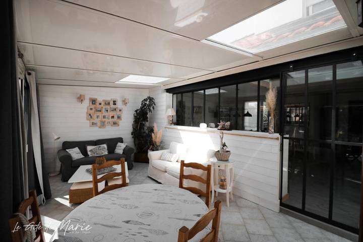 Location de vacances pour 4 personnes, avec jardin dans Plage Du Port Meleu Prefailles - 3