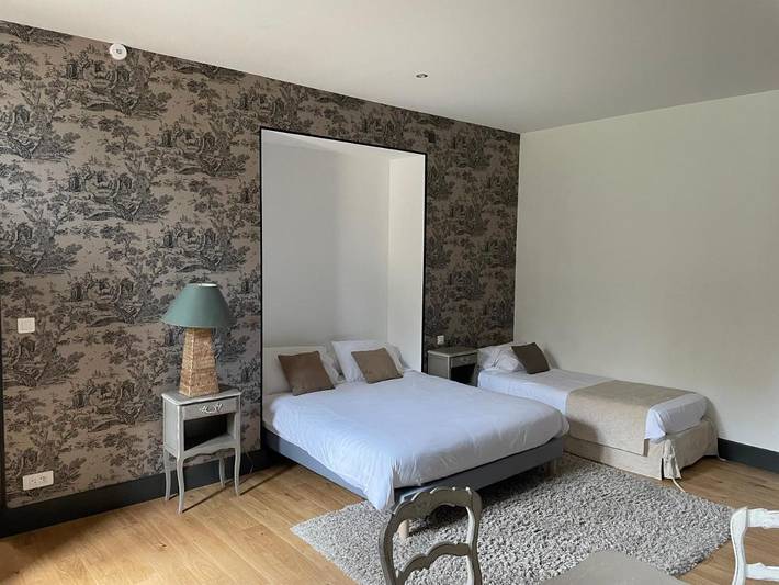 Hôtel pour 2 personnes, avec Terrasse et Jacuzzi ainsi que Jardin et Piscine dans la Sarthe - 3