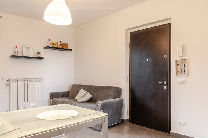 Entire apartment, Apartment 'Beb Pulcino Nero' with Mountain View, Shared Terrace and Wi-Fi in Foiano della Chiana, Arezzo Province