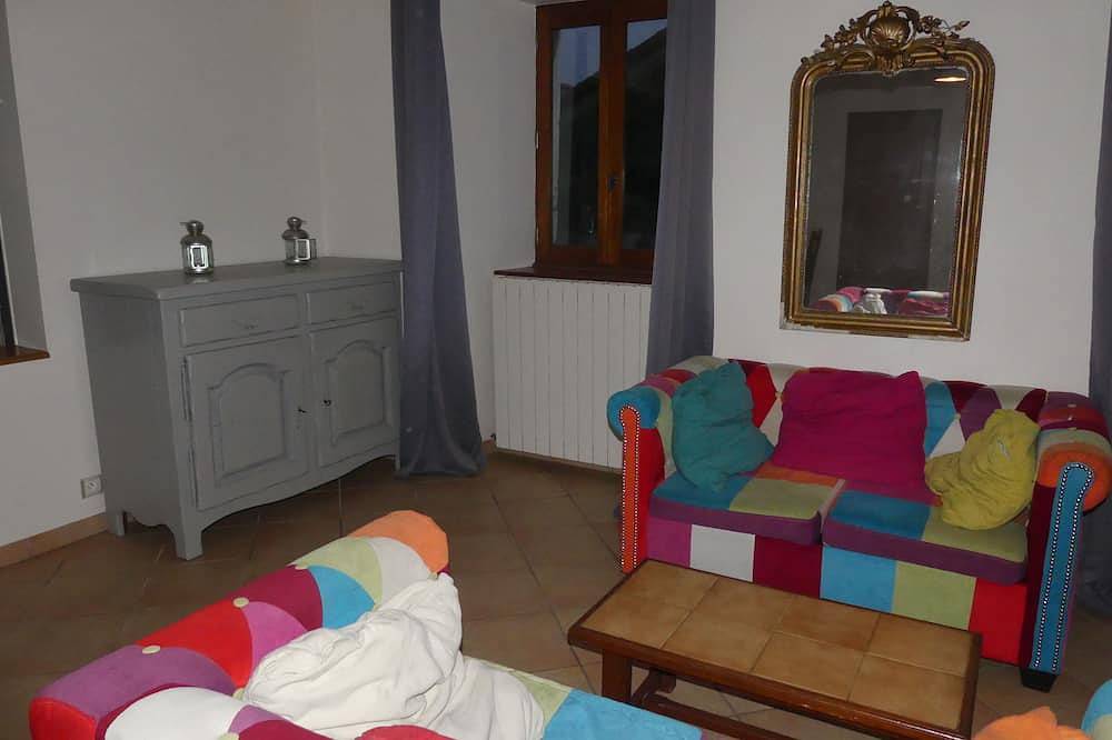 Appartement entier, Gîte La Luna in Genestelle, Parc naturel régional des Monts d'Ardèche