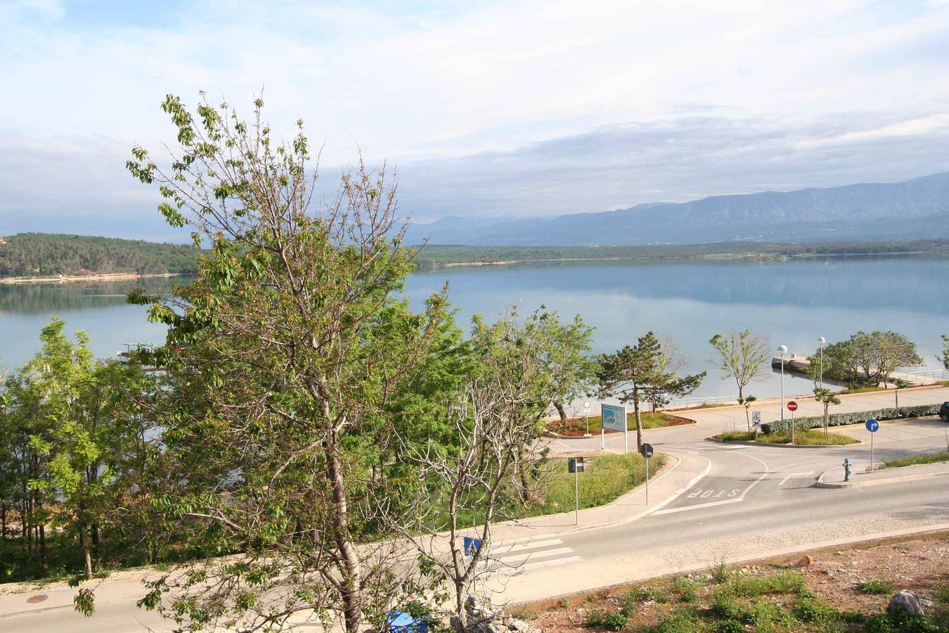 Ganze Ferienwohnung, Ferienwohnung mit Klimaanlage und mit Internet  in Soline, Krk