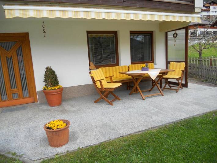 Ferienwohnung für 3 Personen, mit Terrasse und Garten sowie Ausblick in Grins - 3