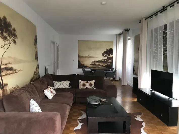Apartamento de vacaciones para 7 personas, con balcón y jardín - 1