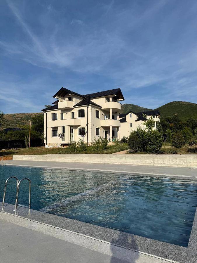 Villa pour 8 personnes, avec terrasse et jardin