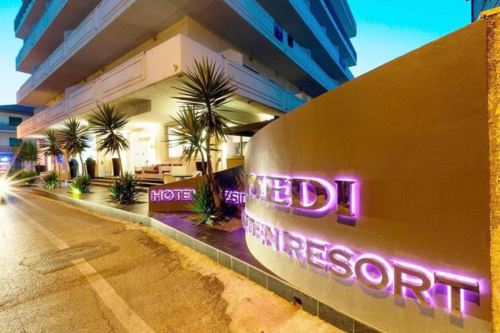 Medi Garden Hotel&Residence in Alba Beach, Alba Adriatica