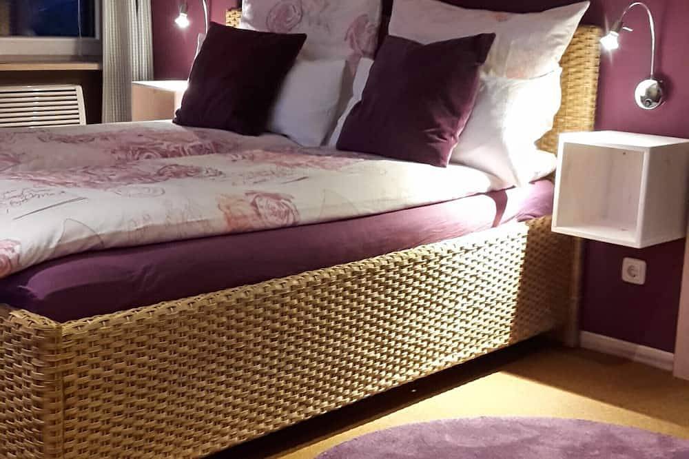 Ferienhausanlage Hilkenberg: Haus 3 mit Kaminofen u. wildromantischem Garten in Bodenfelde, Weserbergland