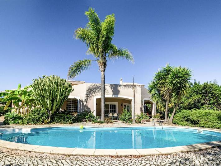Ferienhaus für 8 Personen, mit Whirlpool und Garten, mit Haustier in Silves