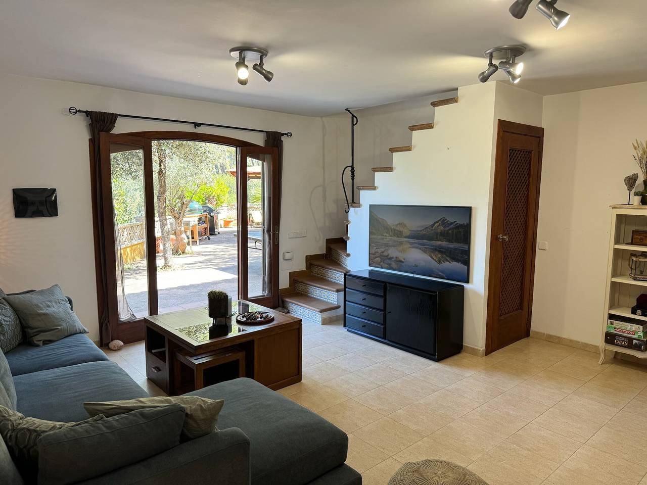 Villa Port des Canonge: Casa Vacacional con Vistas a la Montaña, Wi-Fi y Aire Acondicionado in Son Coll, Bañalbufar