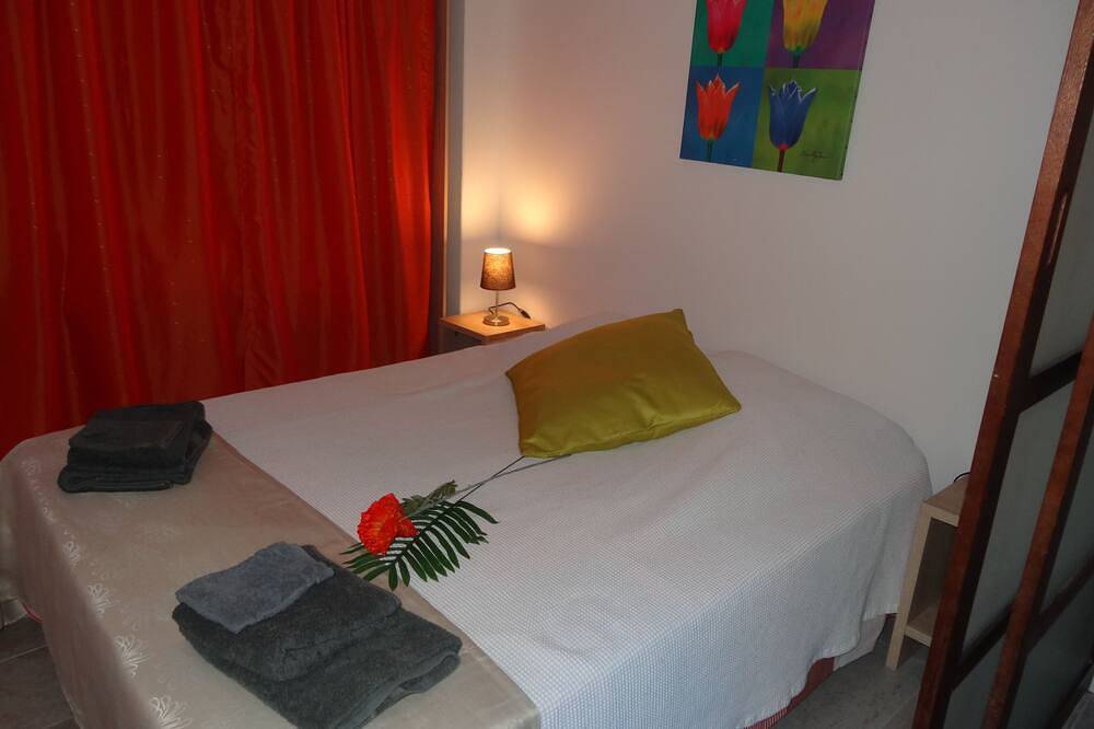 Appartement entier, Magnifique studio avec piscine, mer a10min.Vue montagne, prés Collioure in Sorède, Région de Céret
