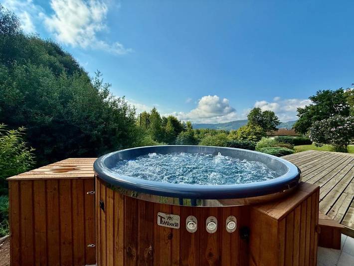 Chalet pour 8 personnes, avec jacuzzi et jardin