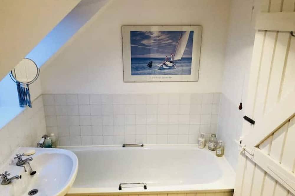 Secluded traditional Island house surrounded by river and wild flower meadows in Argyll & Bute
