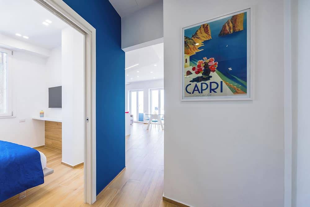 Ganze Wohnung, At Twenty-One: new apartment with exclusive panoramic views! in Neapel, Neapel Provinz