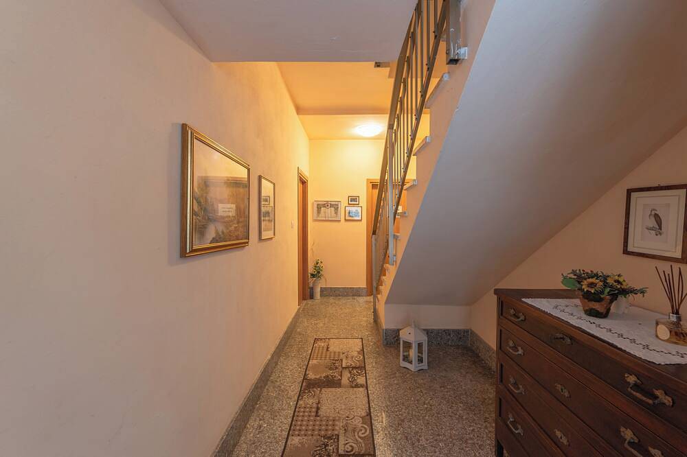 Appartement entier, Casa Dei Rimonei 1, apartment in the center of Breguzzo (Campiglio area) in Breguzzo, Sella Giudicarie