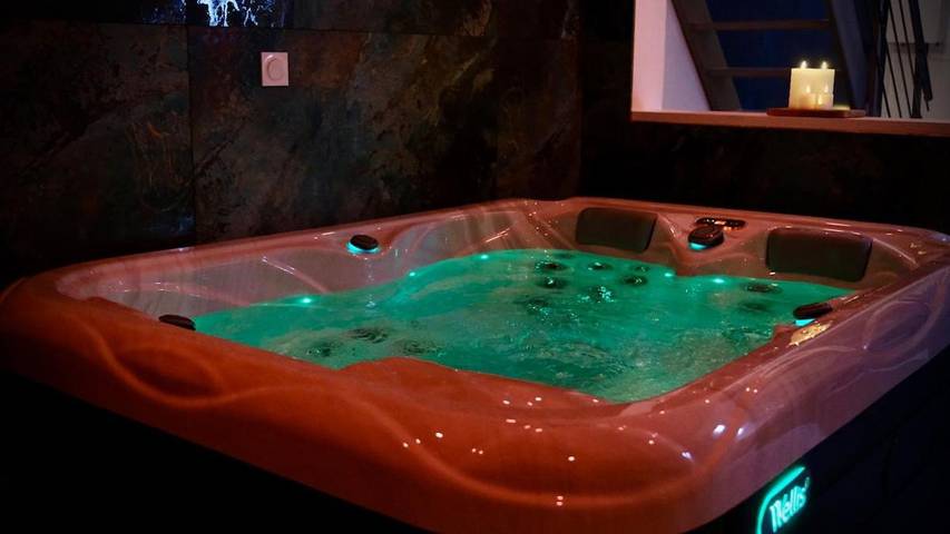 Gîte pour 2 personnes, avec jacuzzi à Port-de-Bouc - 4