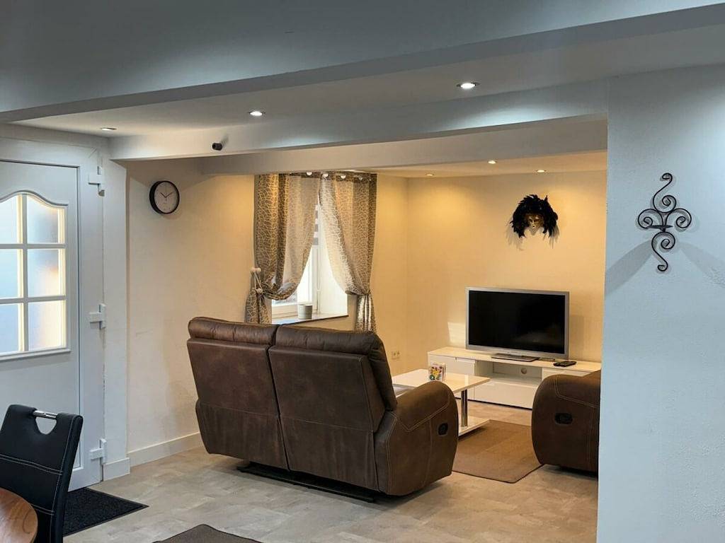 Ganze Wohnung, Ferienhaus am Moselufer in Oberbillig, Landkreis Trier-Saarburg