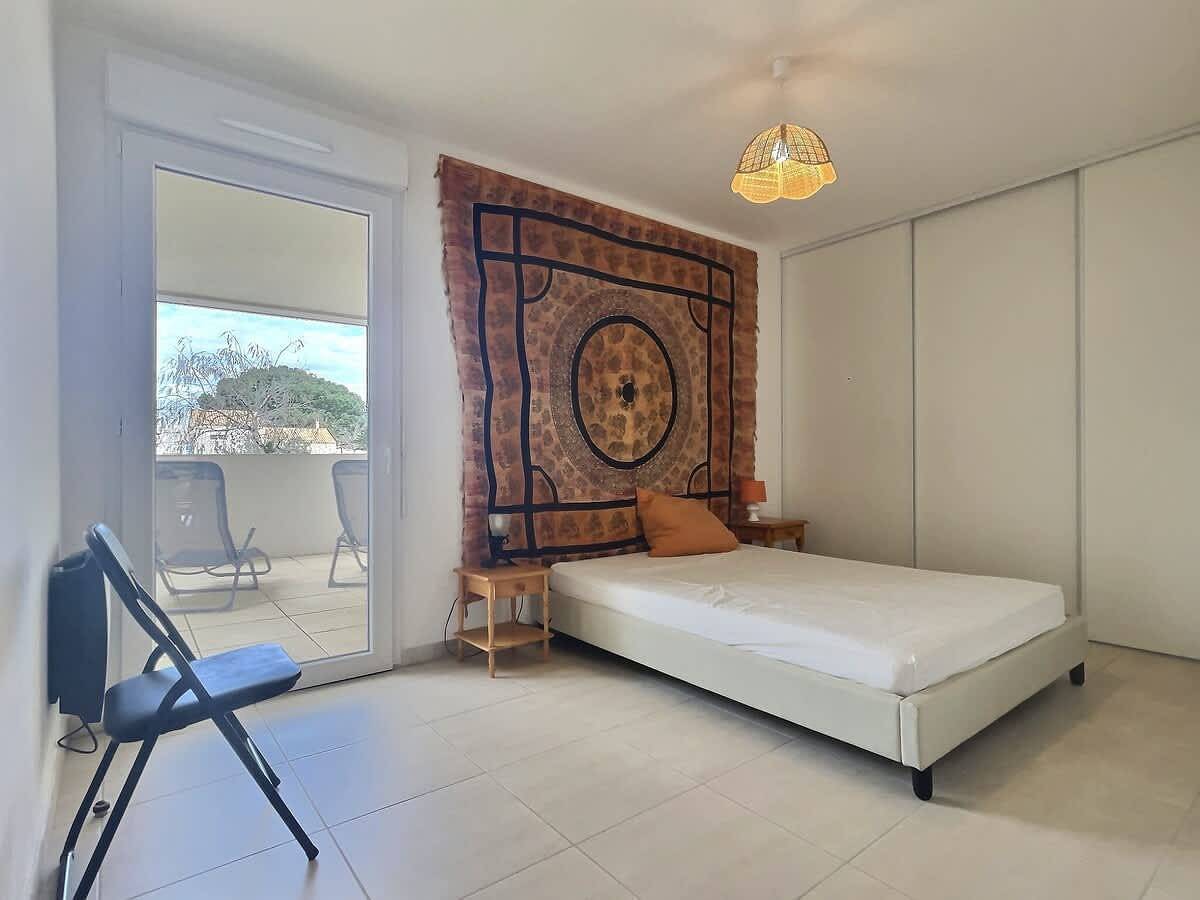 Apartamento entero, Appartement Traversant avec 2 Terrasses  in Sérignan, Côte d'Améthyste