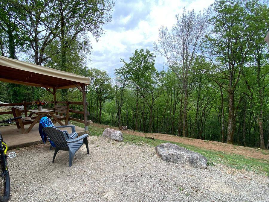 Camping La Chêneraie **** - Gîte 5 personnes - Cottage La Gariotte - 5 personnes - 2 chambres - Climatisé - Télévision - Lave-vaisselle - S in Saint-Géry-Vers, Parc Naturel Régional des Causses du Quercy