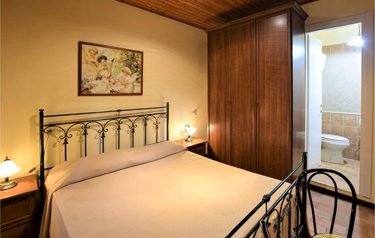 Jardín Piscina Apt con Parking y Cocina. in Asís, Provincia de Perugia