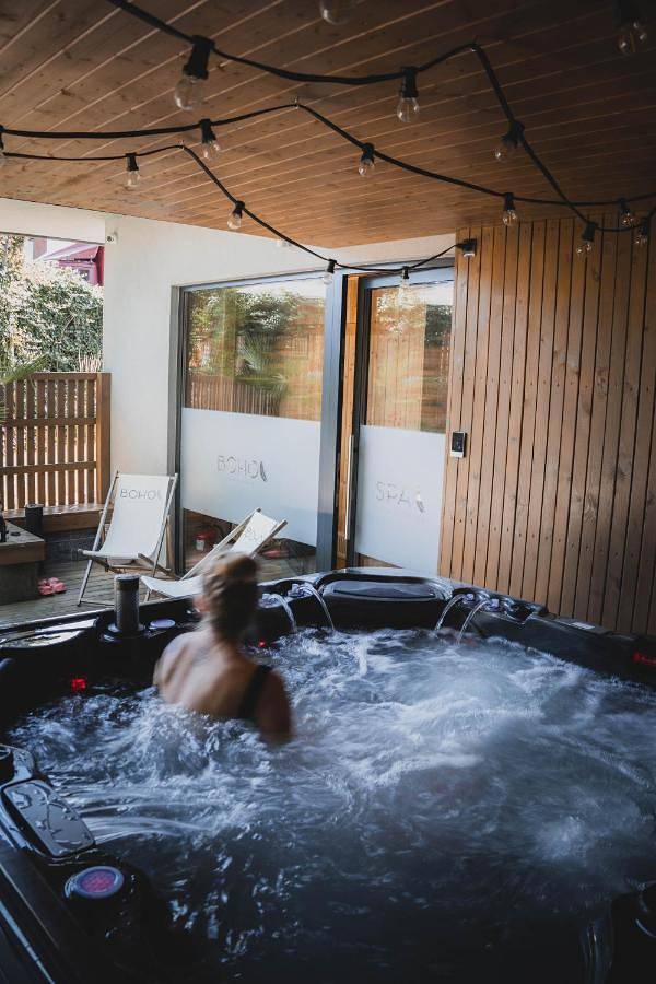 Apartament wakacyjny dla 2 osób, z ogród i jacuzzi oraz sauna - 1