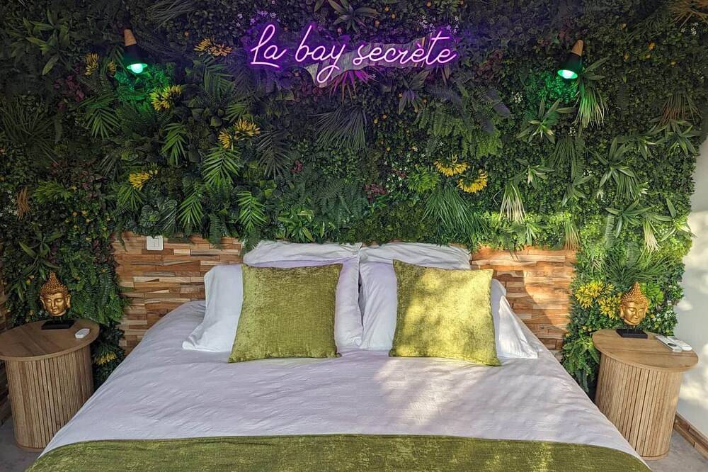 La Bay Secrète Love Room in Sorgues, Vaucluse