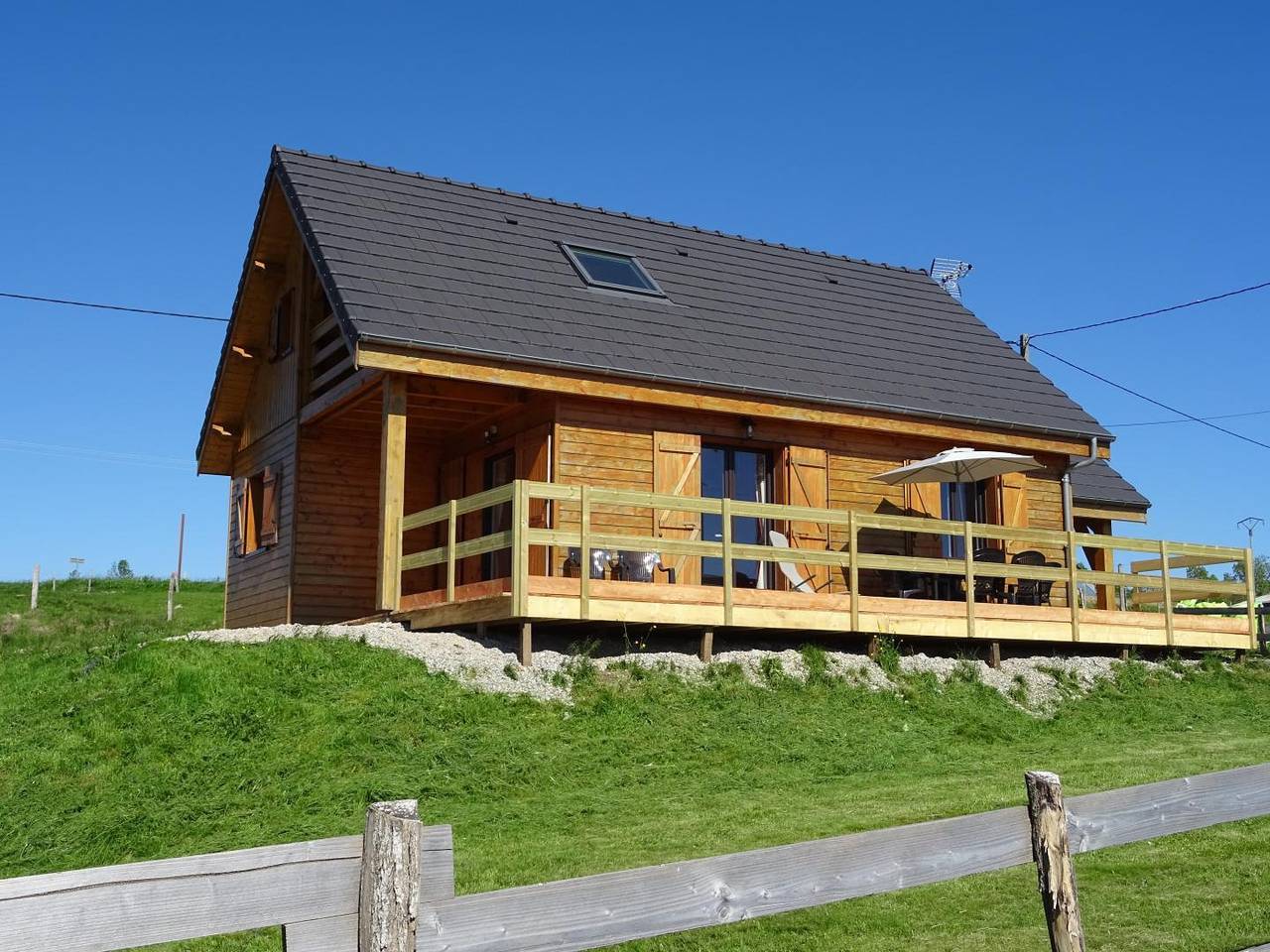 Chalet Chez Picou in La Tour-d'Auvergne, Parque Natural Regional Volcans d'Auvergne